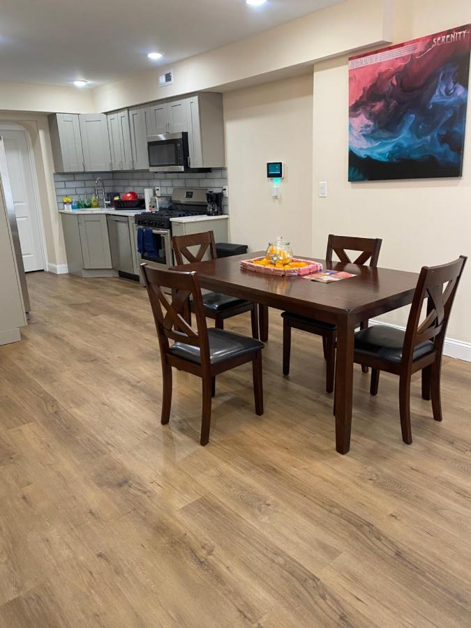 Private Room In South Philly Near Arenas! 필라델피아 외부 사진