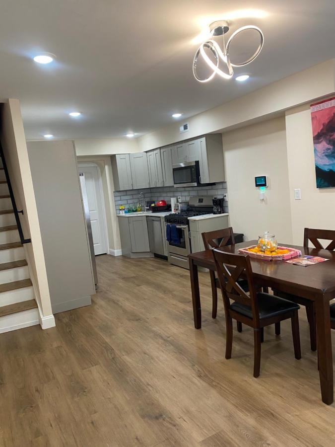 Private Room In South Philly Near Arenas! 필라델피아 외부 사진