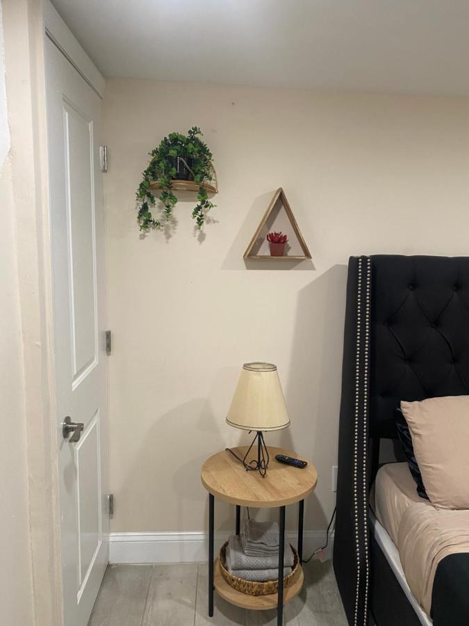 Private Room In South Philly Near Arenas! 필라델피아 외부 사진